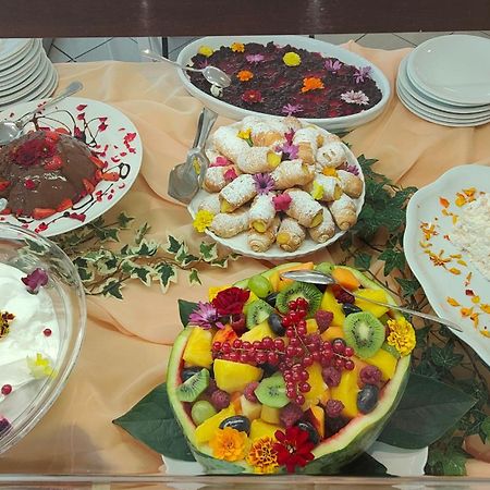 Hotel Morfeo - Young People Hotels (Adults Only) Rimini Eksteriør billede