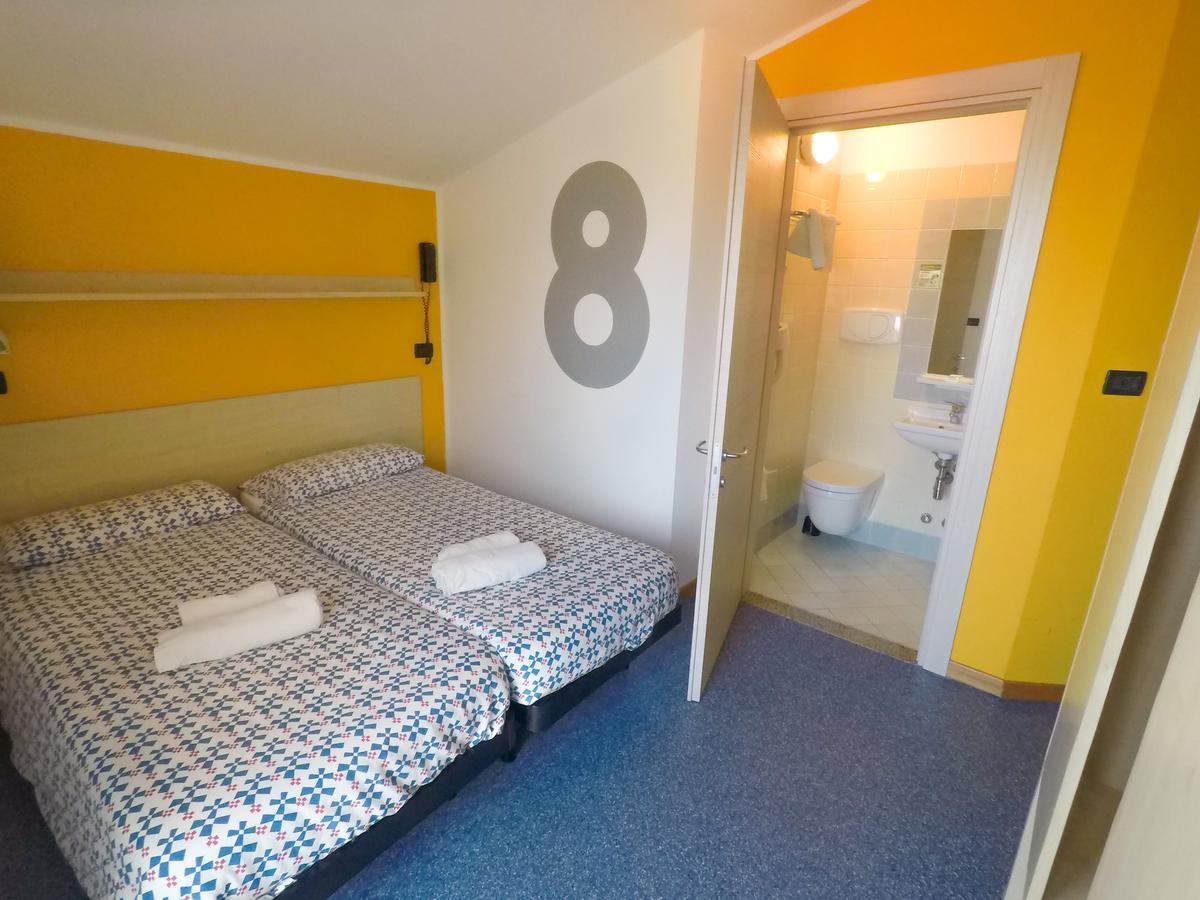Hotel Morfeo - Young People Hotels (Adults Only) Rimini Eksteriør billede