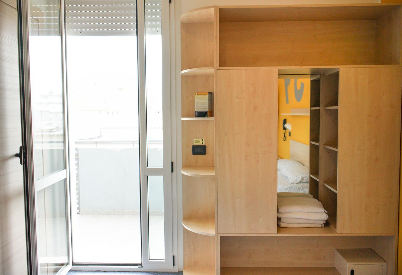 Hotel Morfeo - Young People Hotels (Adults Only) Rimini Eksteriør billede